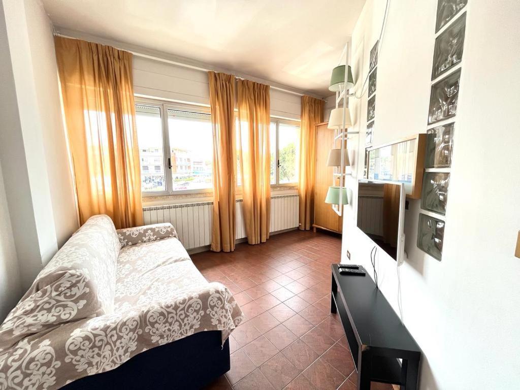 Imperiale Apartment Tirrenia Luaran gambar