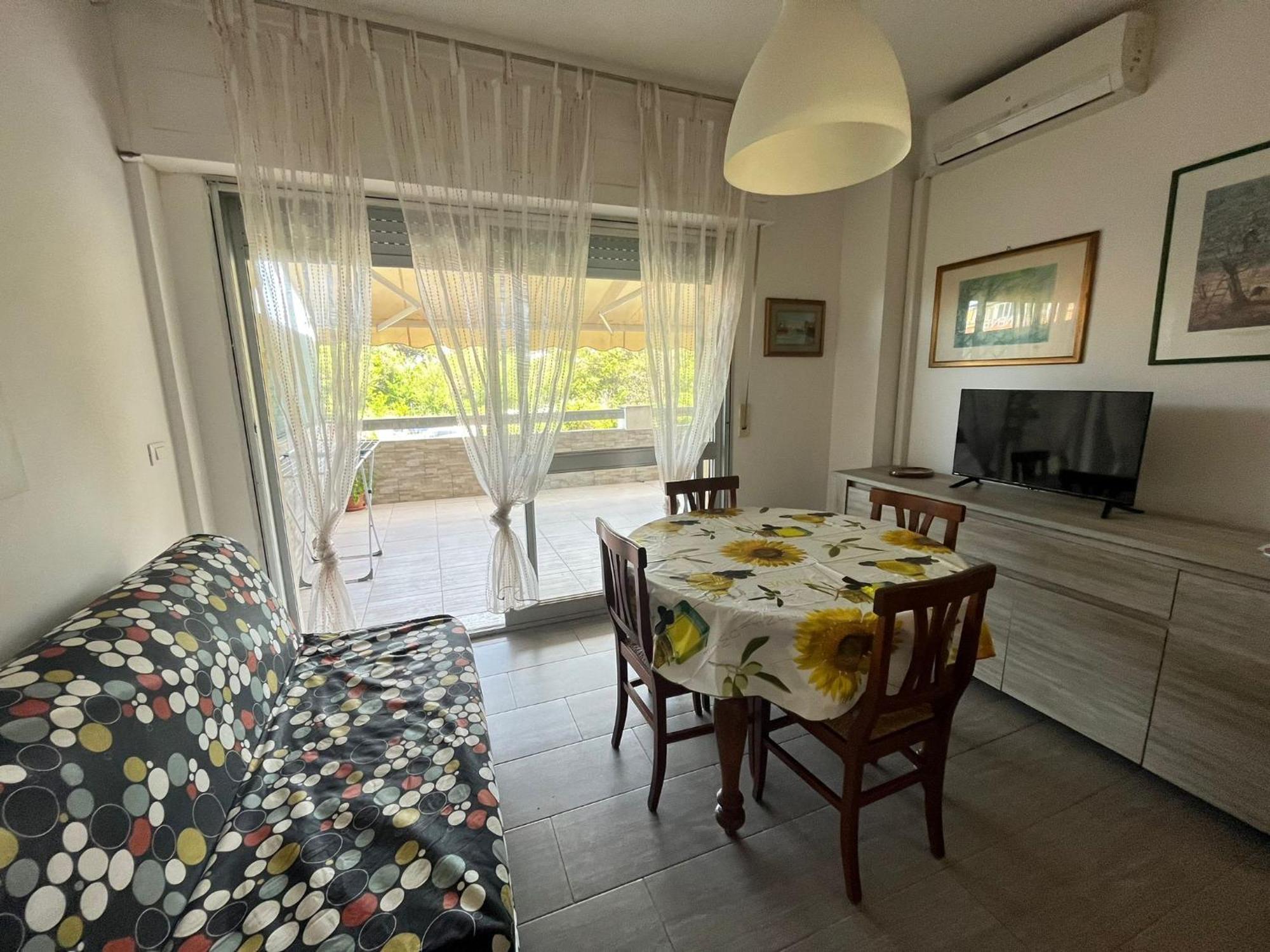 Imperiale Apartment Tirrenia Luaran gambar